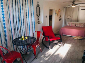 P - Private and Comfy Cabin near to MIA airport